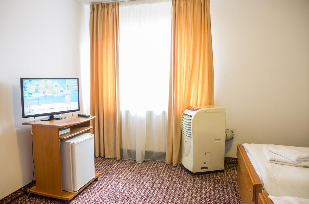 Târgu-Mureş Hotel Darina מראה חיצוני תמונה