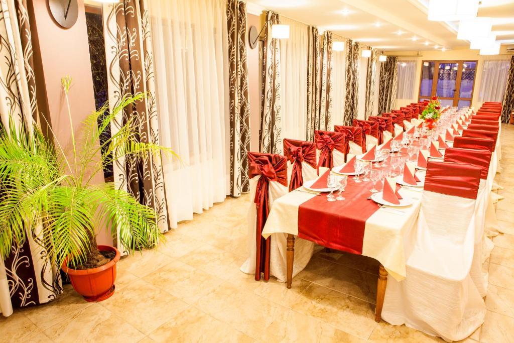 Târgu-Mureş Hotel Darina מראה חיצוני תמונה
