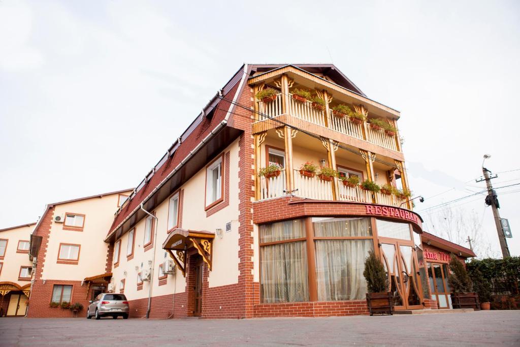 Târgu-Mureş Hotel Darina מראה חיצוני תמונה